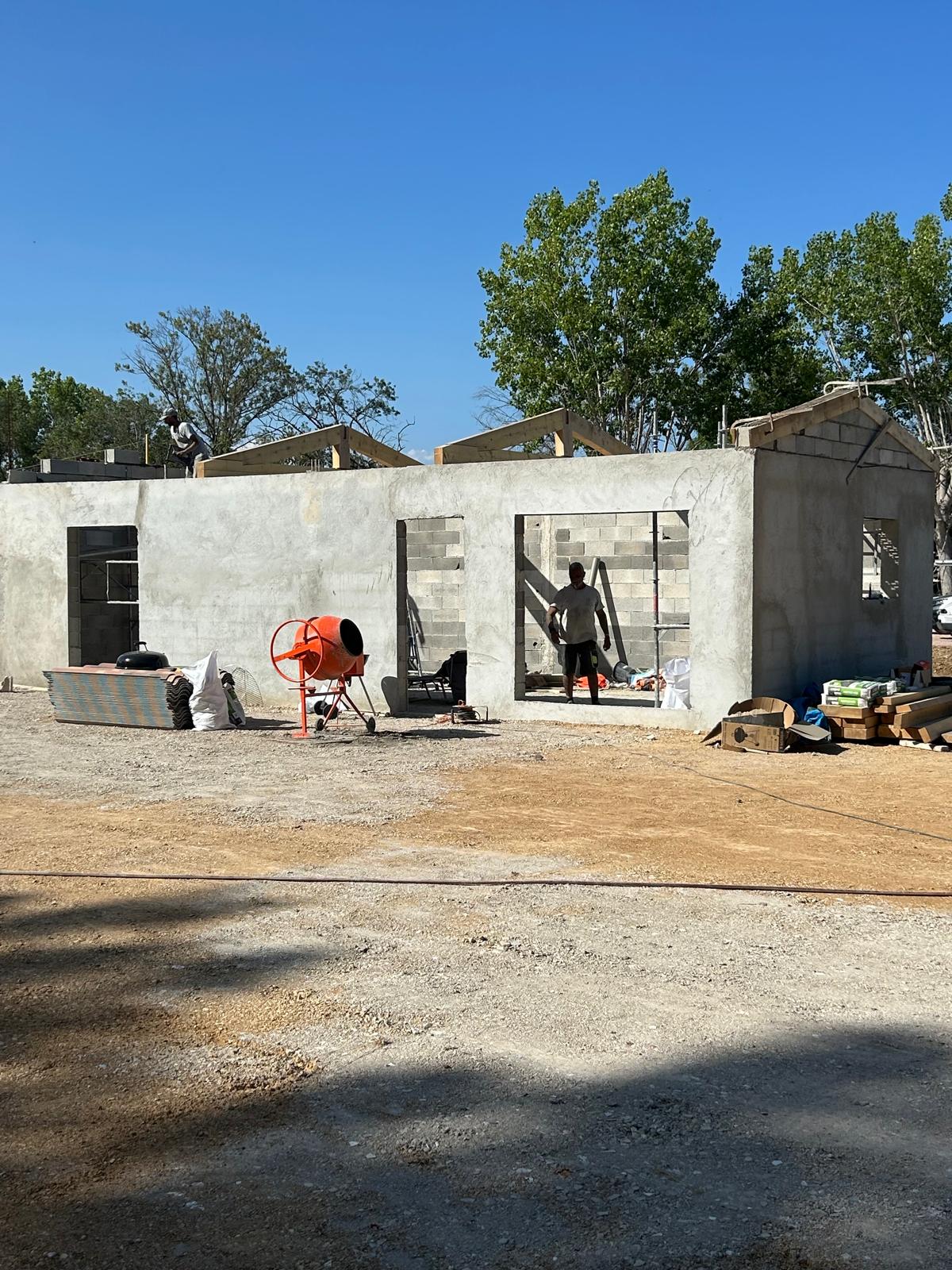 Construction toiture par notre couvreur Antibes